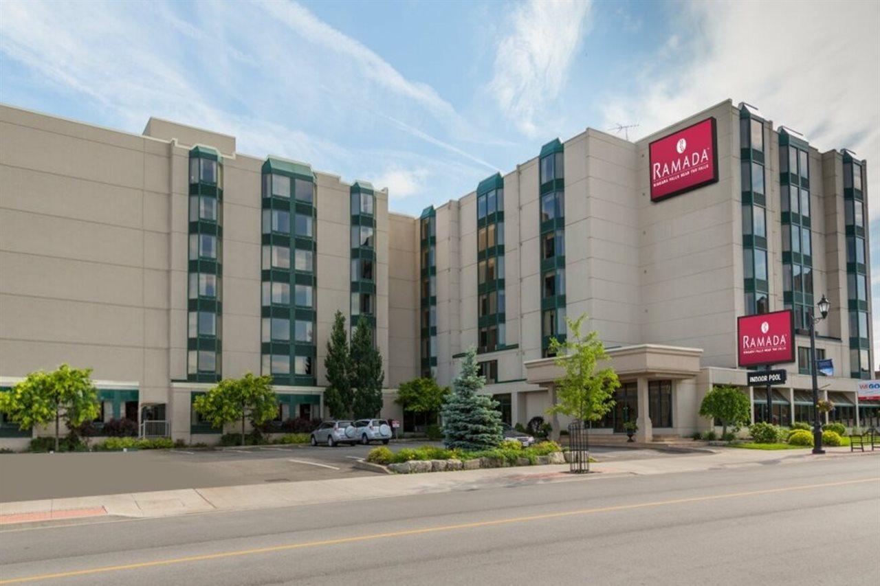 Ramada By Wyndham Niagara Falls Near The Falls Hotel Exterior photo