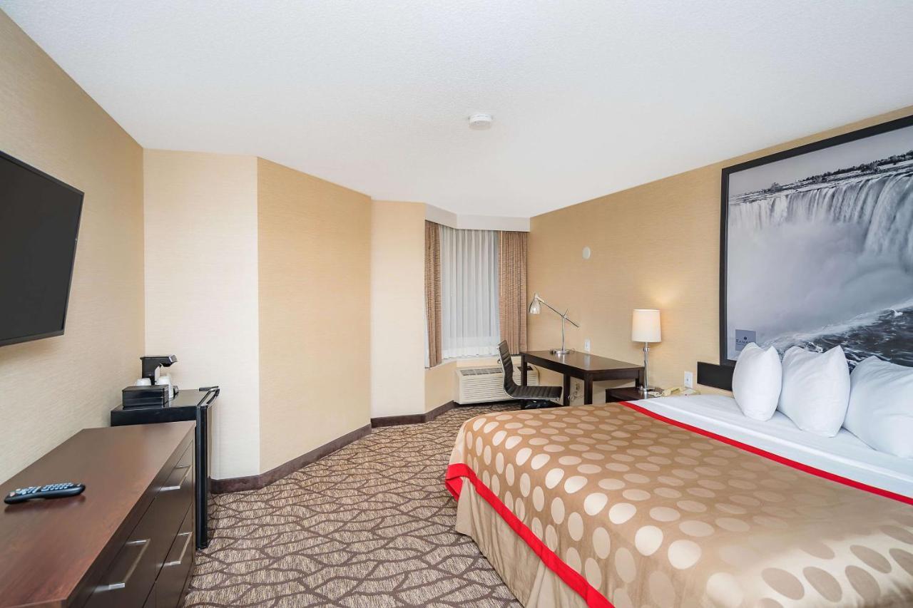 Ramada By Wyndham Niagara Falls Near The Falls Exterior photo