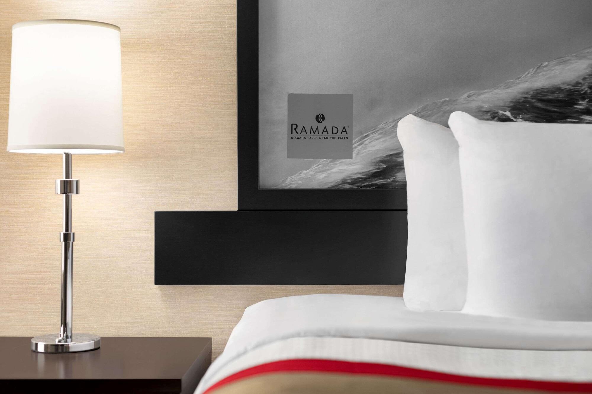 Ramada By Wyndham Niagara Falls Near The Falls Exterior photo
