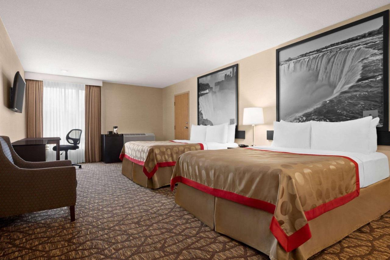 Ramada By Wyndham Niagara Falls Near The Falls Exterior photo