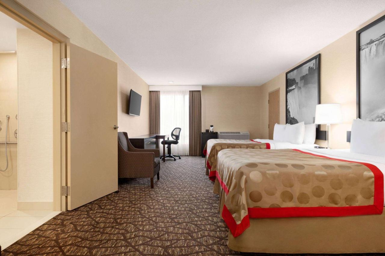 Ramada By Wyndham Niagara Falls Near The Falls Exterior photo