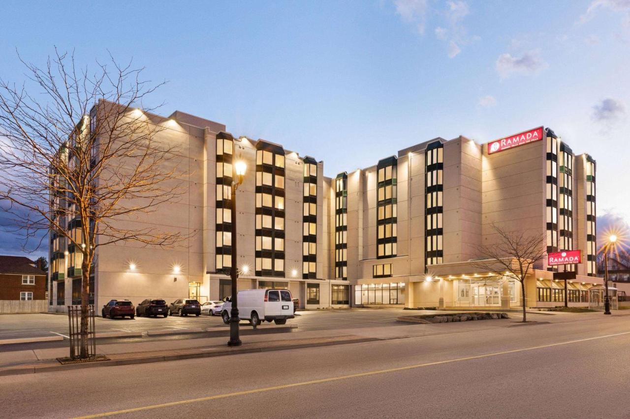 Ramada By Wyndham Niagara Falls Near The Falls Exterior photo